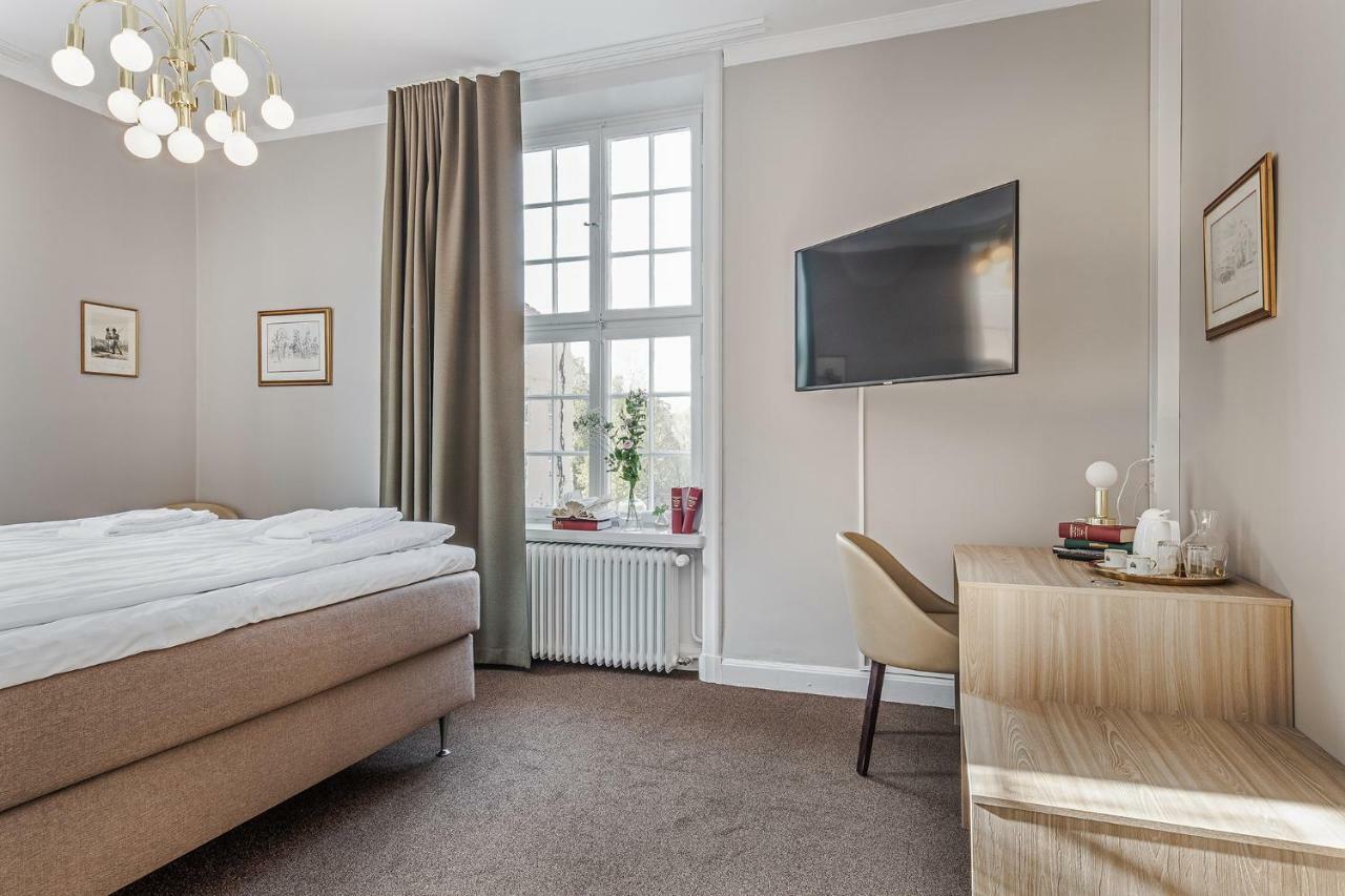 Livgrenadjaermaessen Hotell-Fest-Konferens Линчёпинг Экстерьер фото