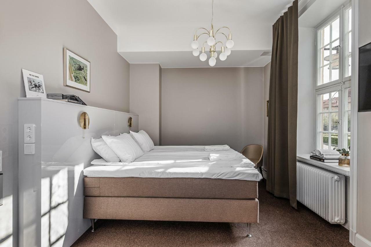 Livgrenadjaermaessen Hotell-Fest-Konferens Линчёпинг Экстерьер фото